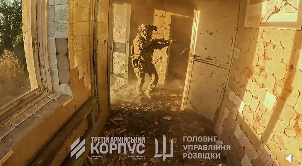 Ukrainian forces counterattack near Lyman, claim Russian regiment destroyed