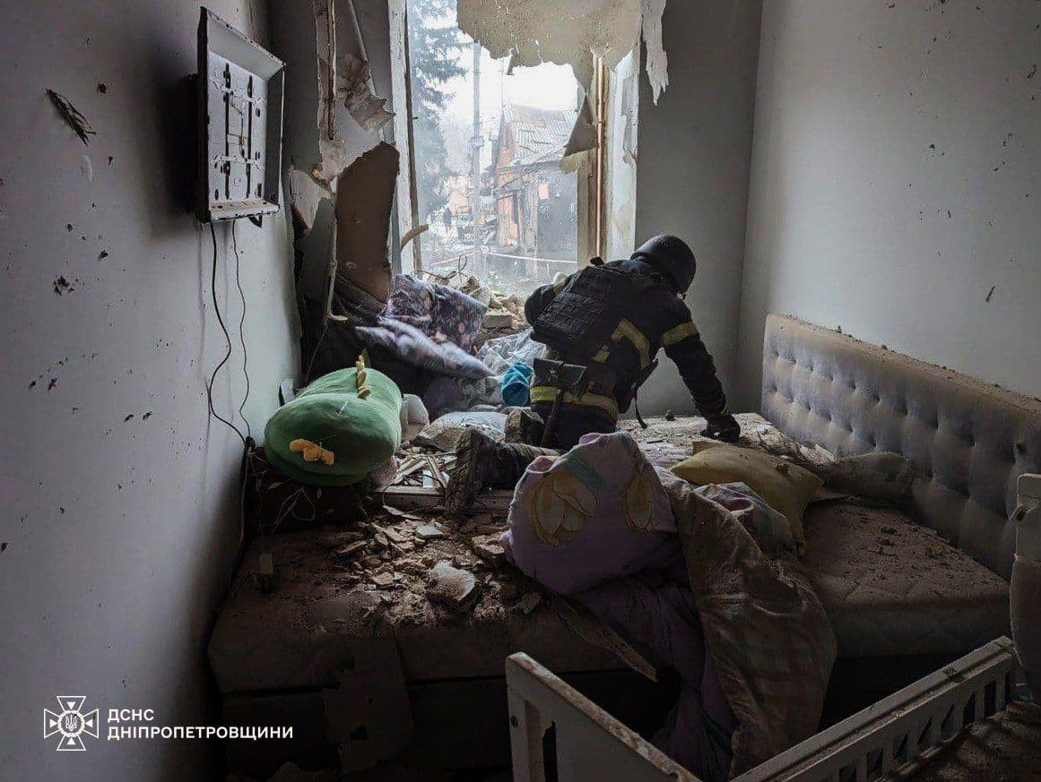 Russian attacks on Dnipropetrovsk Oblast injure at least 18, including 3 children