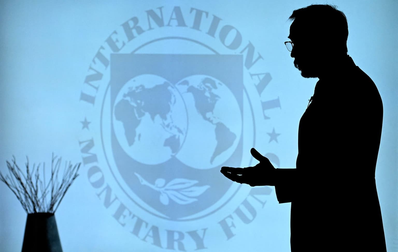 IMF spring meetings: What to watch on Ukraine funding
