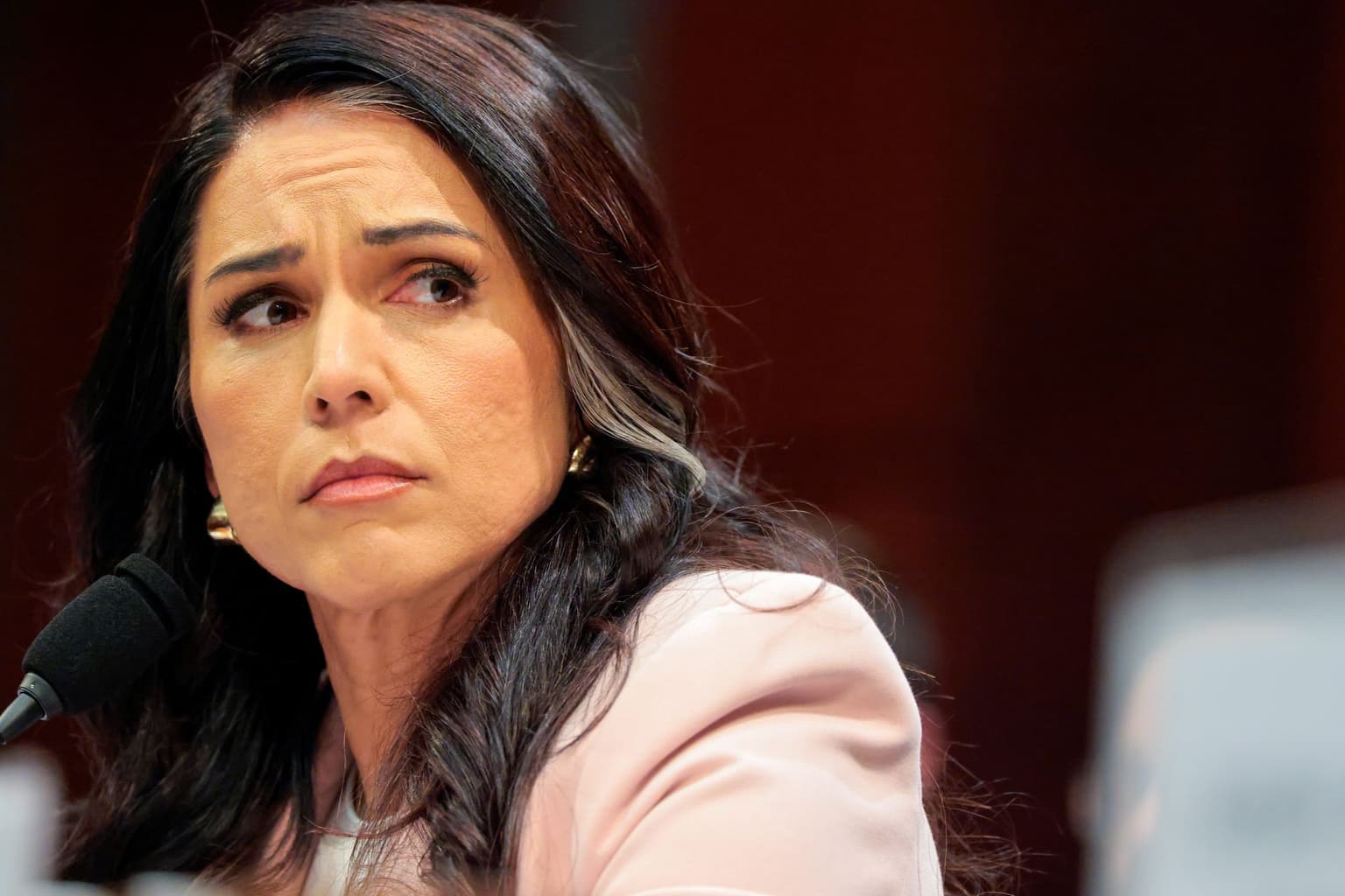Trump's intelligence chief Tulsi Gabbard resigns