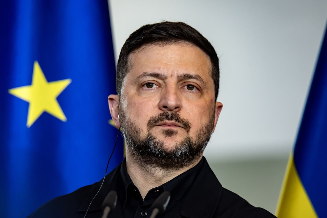 Zelensky arrives in Yerevan for European Political Community Summit, his first visit to Armenia