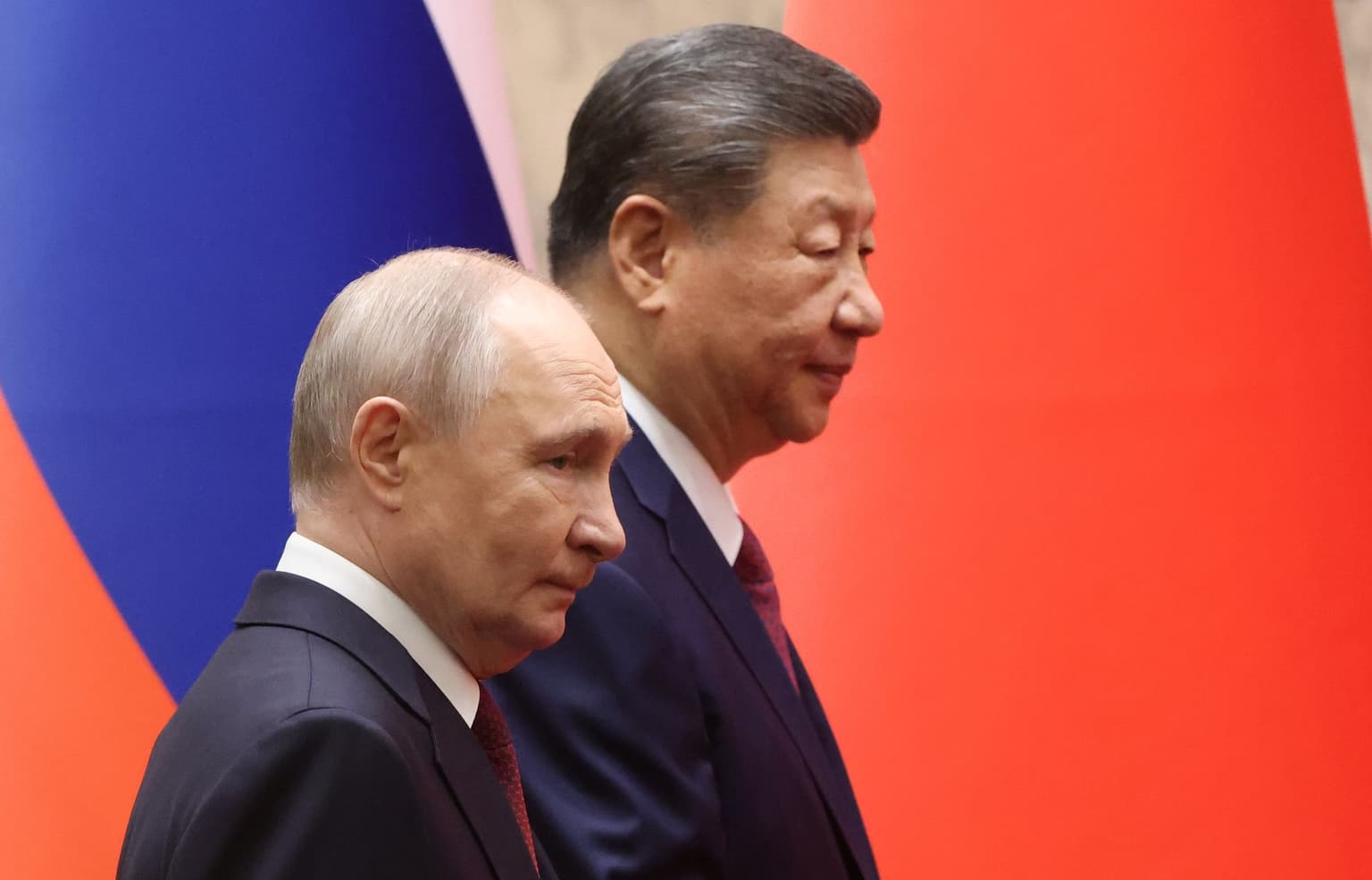 Kremlin signals possible three-way meeting at APEC summit between Putin, Trump, Xi