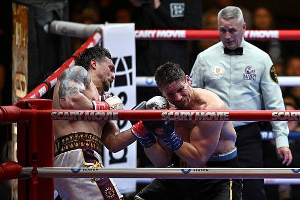 Ukrainian boxer Usyk defeats Verhoeven, retains world heavyweight championship