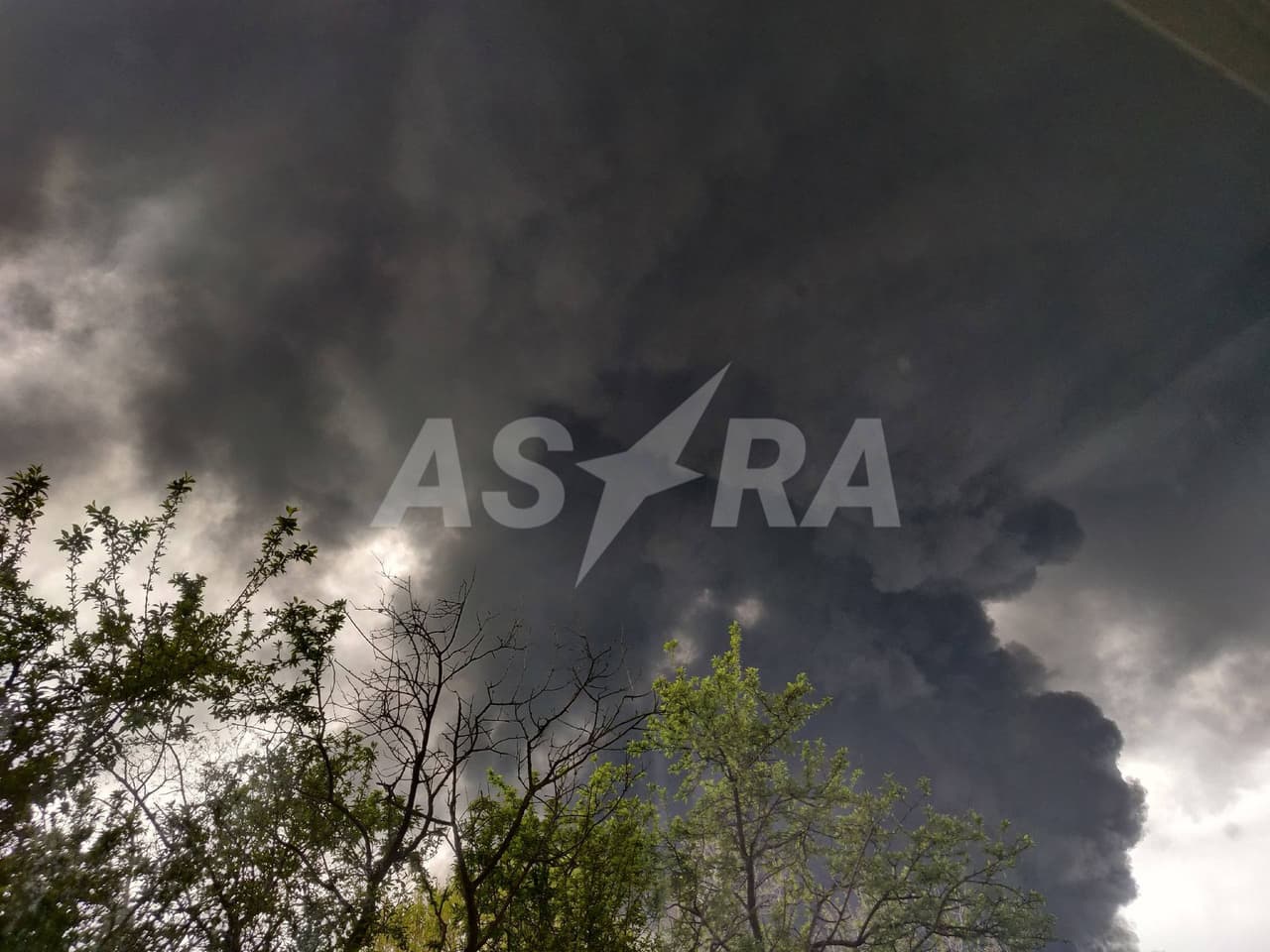 Russia's battered Tuapse oil refinery hit by Ukrainian drones for 4th time, reigniting fires