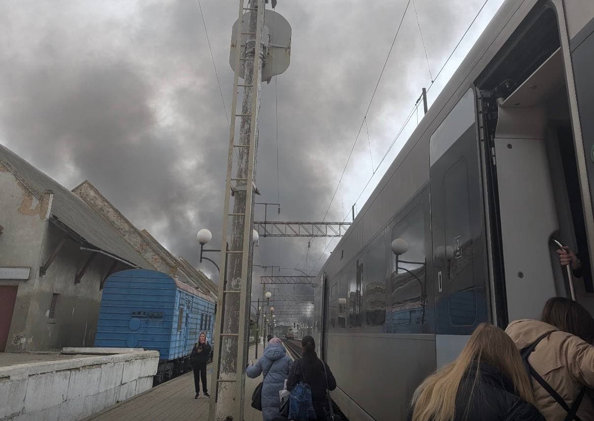 Breaking: Russian drones target Ternopil in Ukraine's west in mass daytime attack