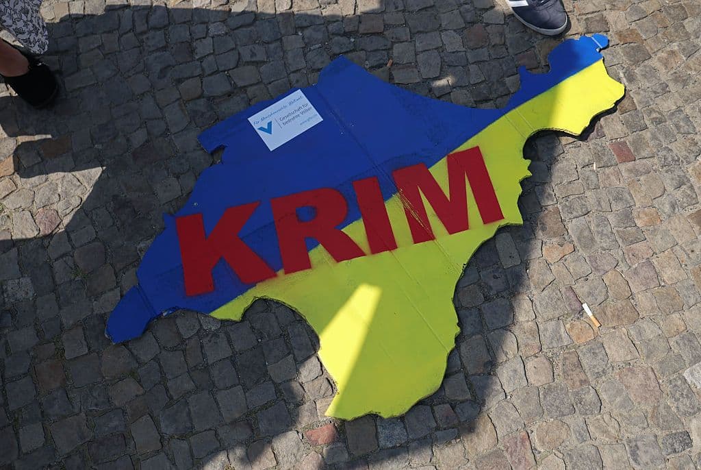 Ukraine targets key Crimea crossing amid broader strikes on Russian military logistics