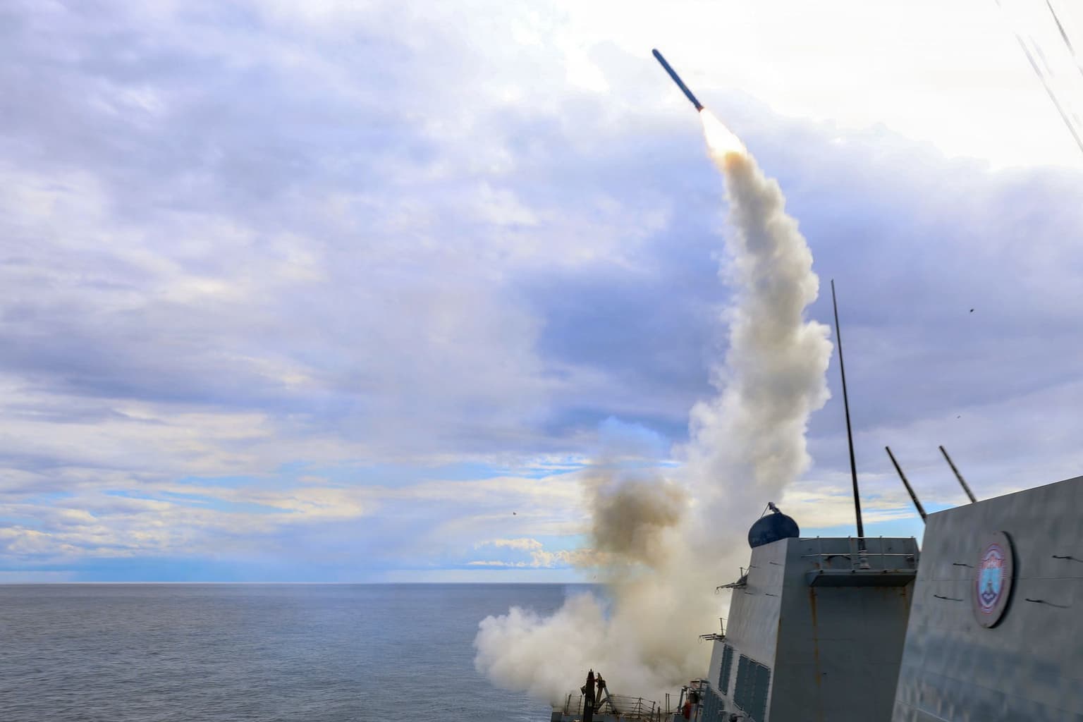 Tehran declares full closure of Strait of Hormuz after renewed US-Iran strikes