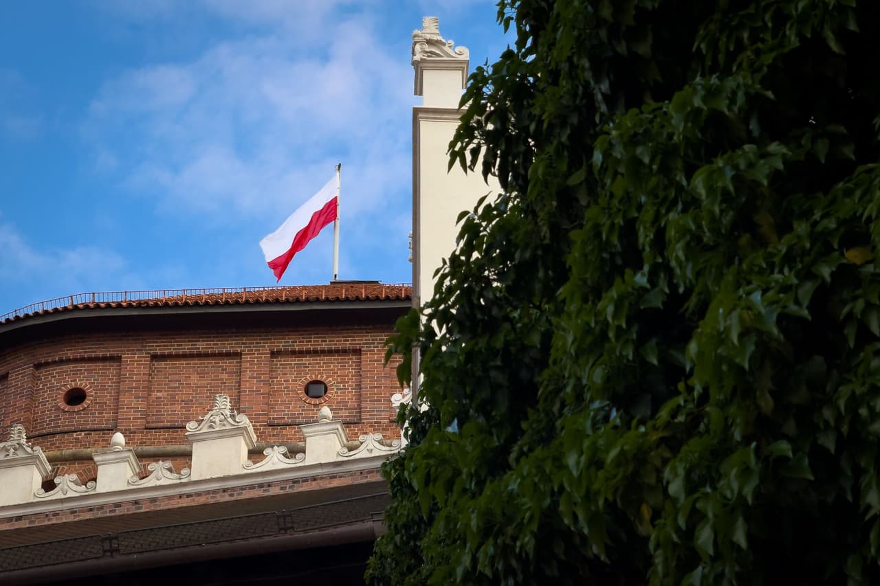 Ukrainians, Belarusians expelled from Poland after Russia-linked activities, Warsaw says