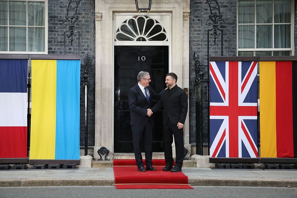 Zelensky holds bilateral, E3 talks with leaders in London