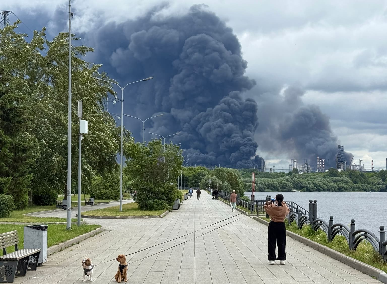 Moscow Oil Refinery unlikely to resume operations this year, Reuters reports