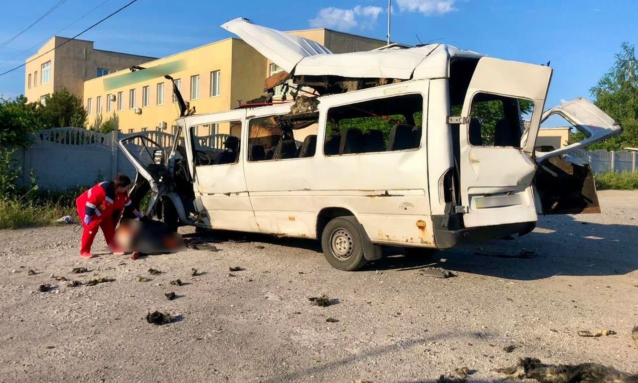 At least 7 killed, 61 injured in Russian attacks across Ukraine as Moscow 'hunts' taxi driver with FPV drone