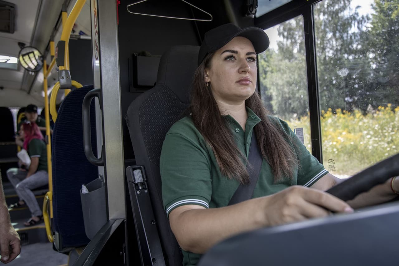 Ukraine is looking for workers while millions of women remain outside the labor market