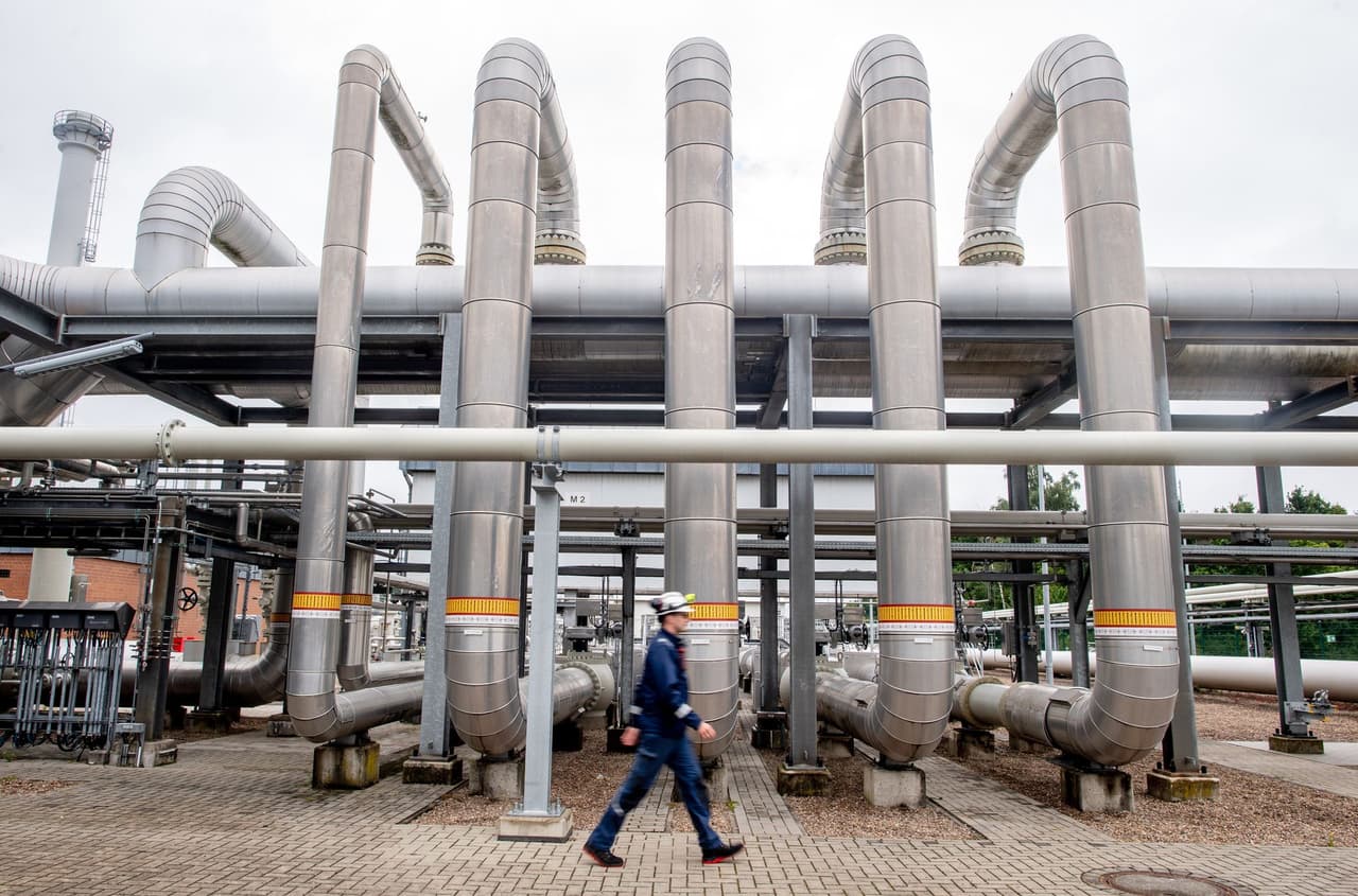 The clock is ticking on Europe's gas: barely 4 months to fill storage tanks before winter