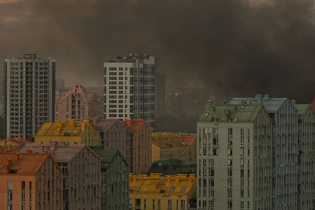 Russian ballistic missile attack on Kyiv injures 8