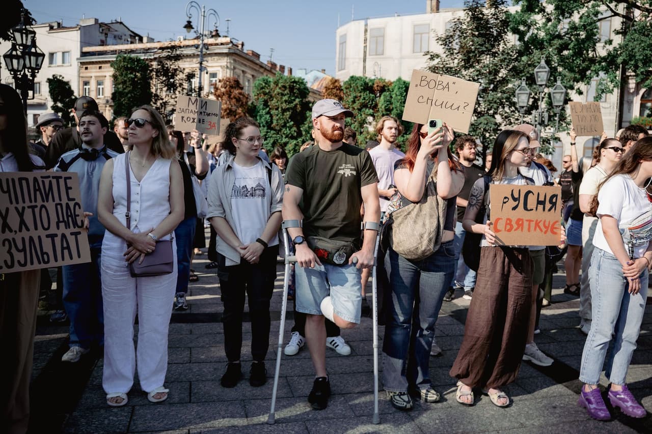 Why Ukraine's soldiers and veterans are so angry at Zelensky's dismissal of Fedorov