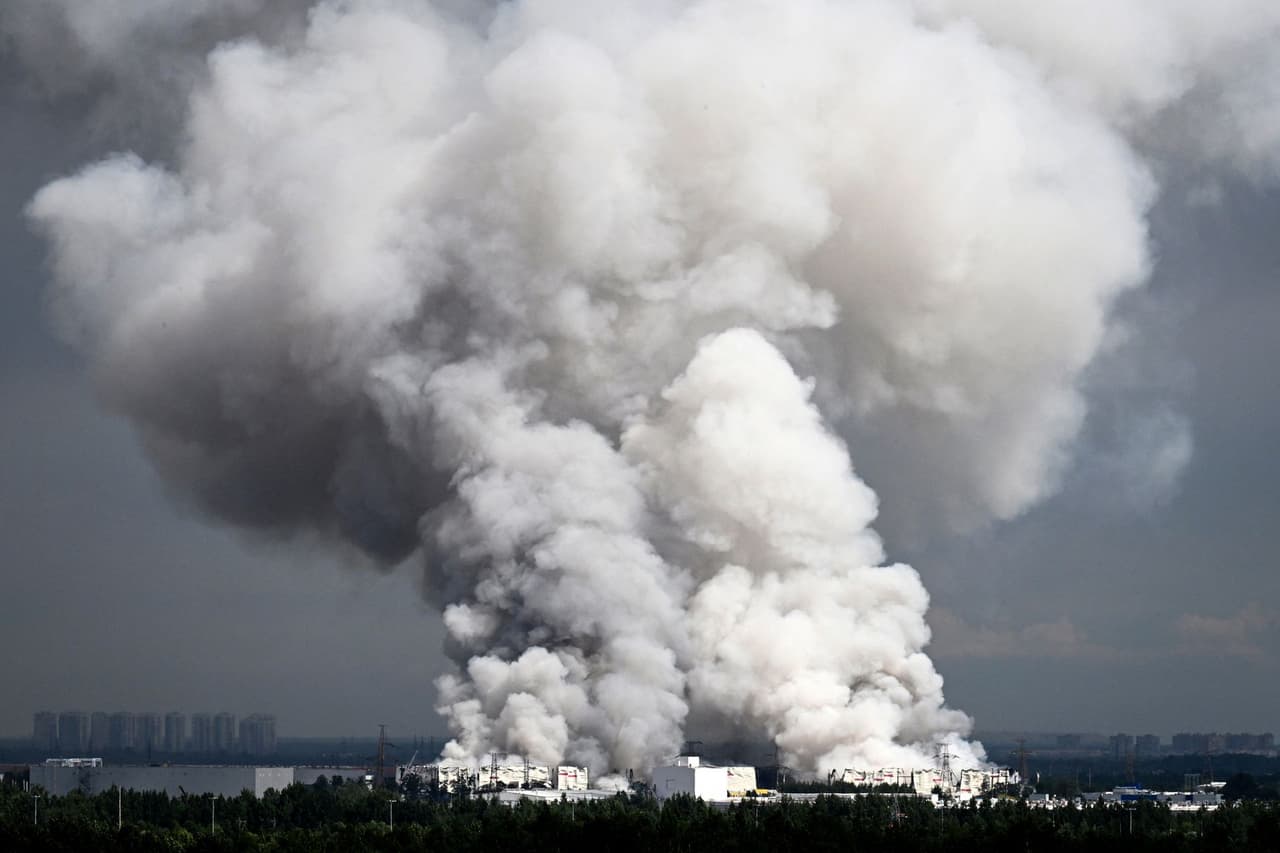 How Ukraine's strikes on Wildberries warehouses put Russians in a real jam