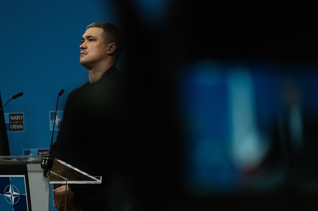Syrskyi denies rift with Fedorov as Zelensky considers his dismissal
