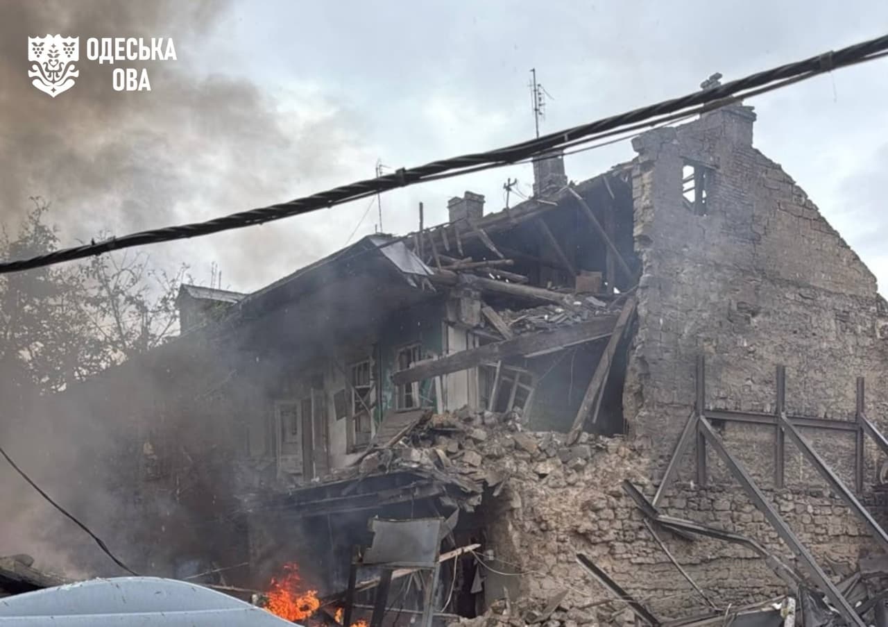 Russian attacks kill 11, injure 54 across Ukraine, as daytime drone attack hits apartment building in Odesa