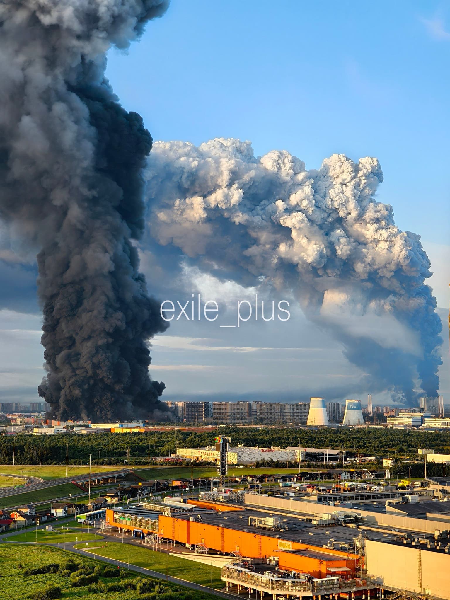 Major fire reported in St. Petersburg as Ukraine strikes Wildberries logistics hubs for fifth time in past week