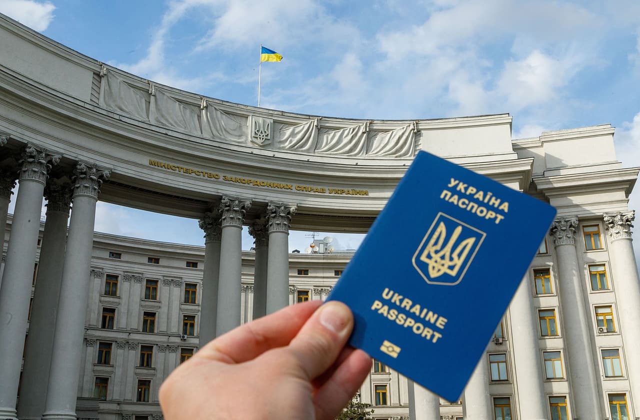 Ukraine prepares to ease residency rules for foreign fighters