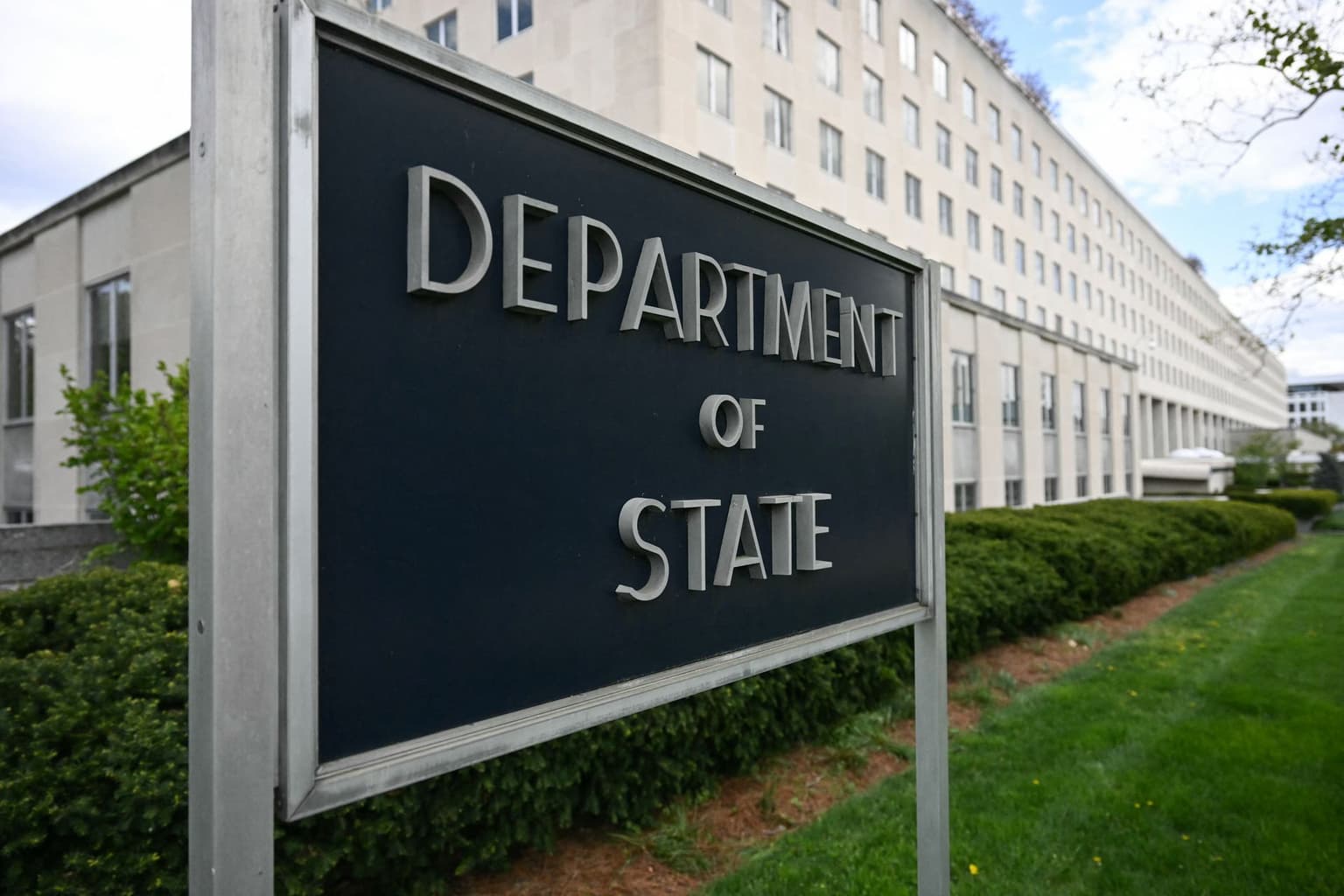 US hits Russian military entities, citizens with sanctions over links to Iran, North Korea, Syria