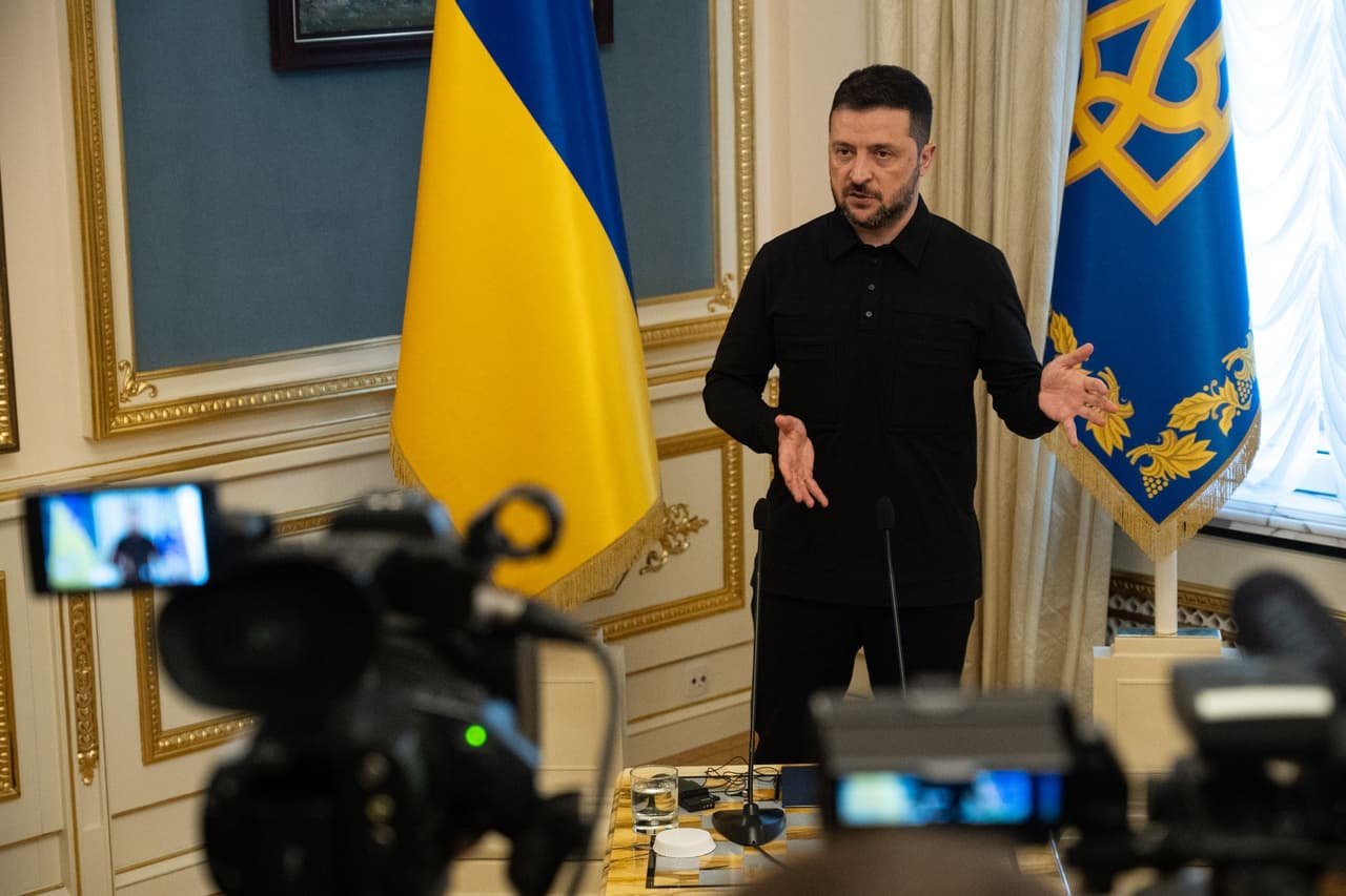 Petition urging Zelensky to talk to independent media registered on 6th attempt, gains 7,000 signatures in a day