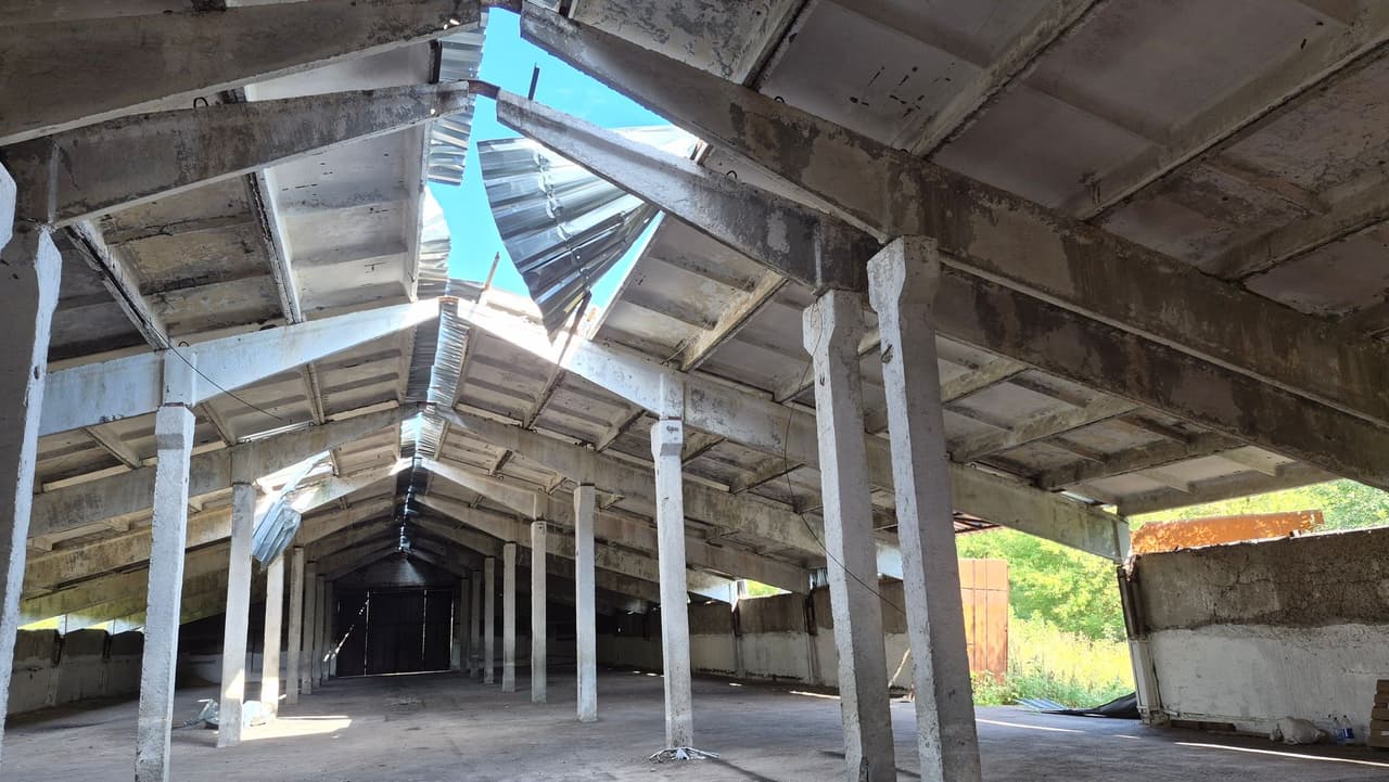 Russia has destroyed 90% of Ukraine's modern storage facilities, minister says