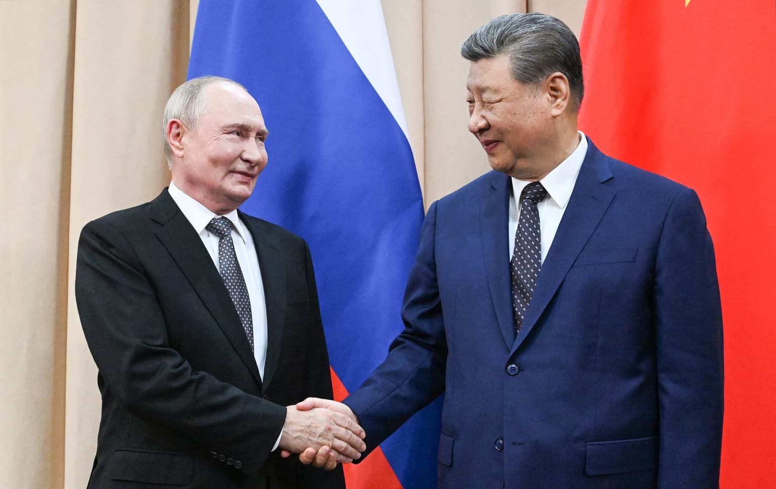 Putin meets China's Xi at regional security summit