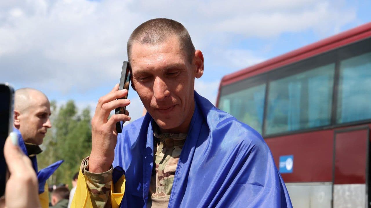 Ukraine brings home 103 POWs in latest exchange with Russia