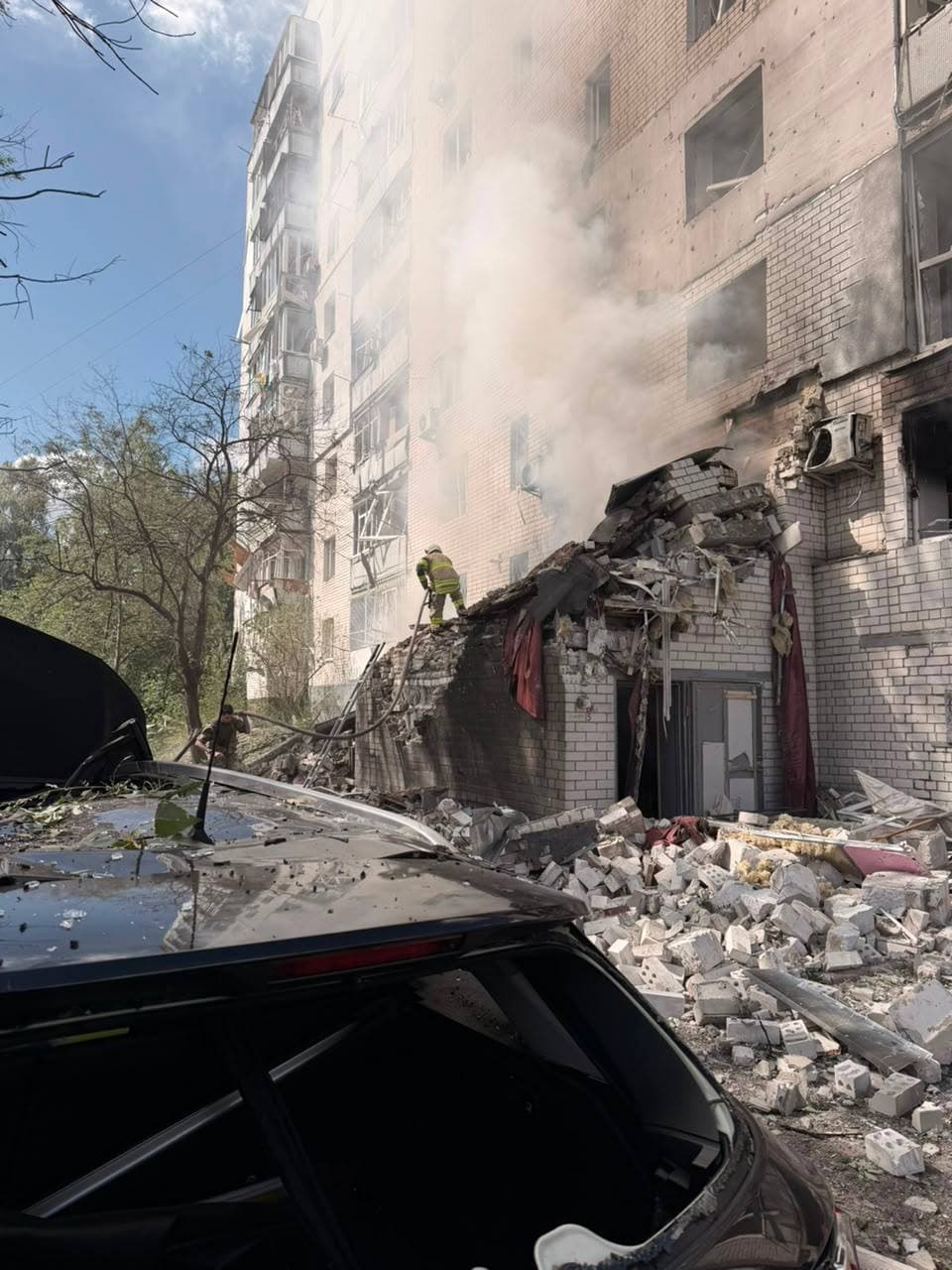 Russian drone strikes residential building in central Chernihiv, injuring at least 18, including 2 children, on Ukraine's Independence Day