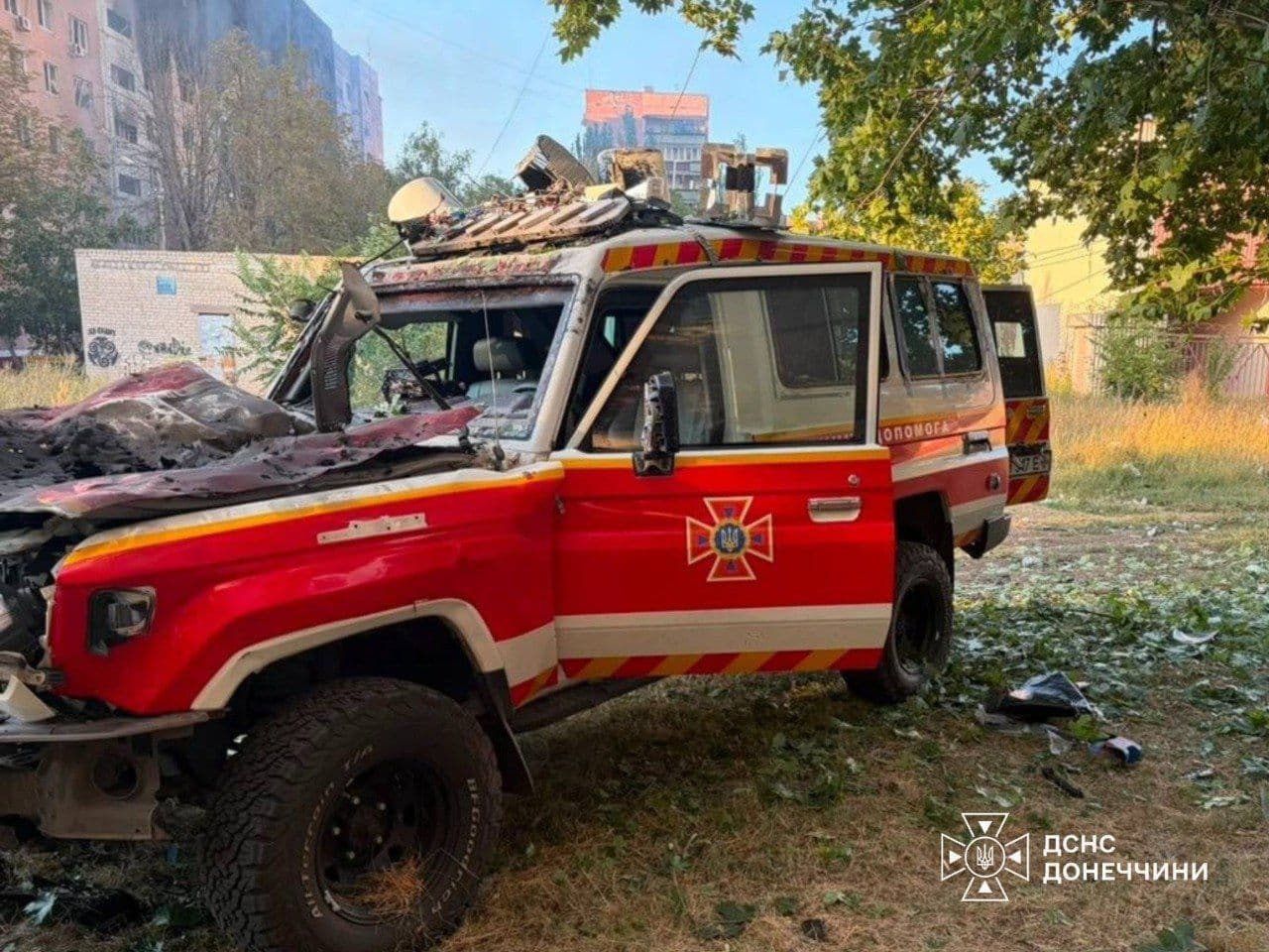 Russian attacks kill 4, injure 95 across Ukraine as FPV drone targets rescuers in Kramatorsk in double-tap attack