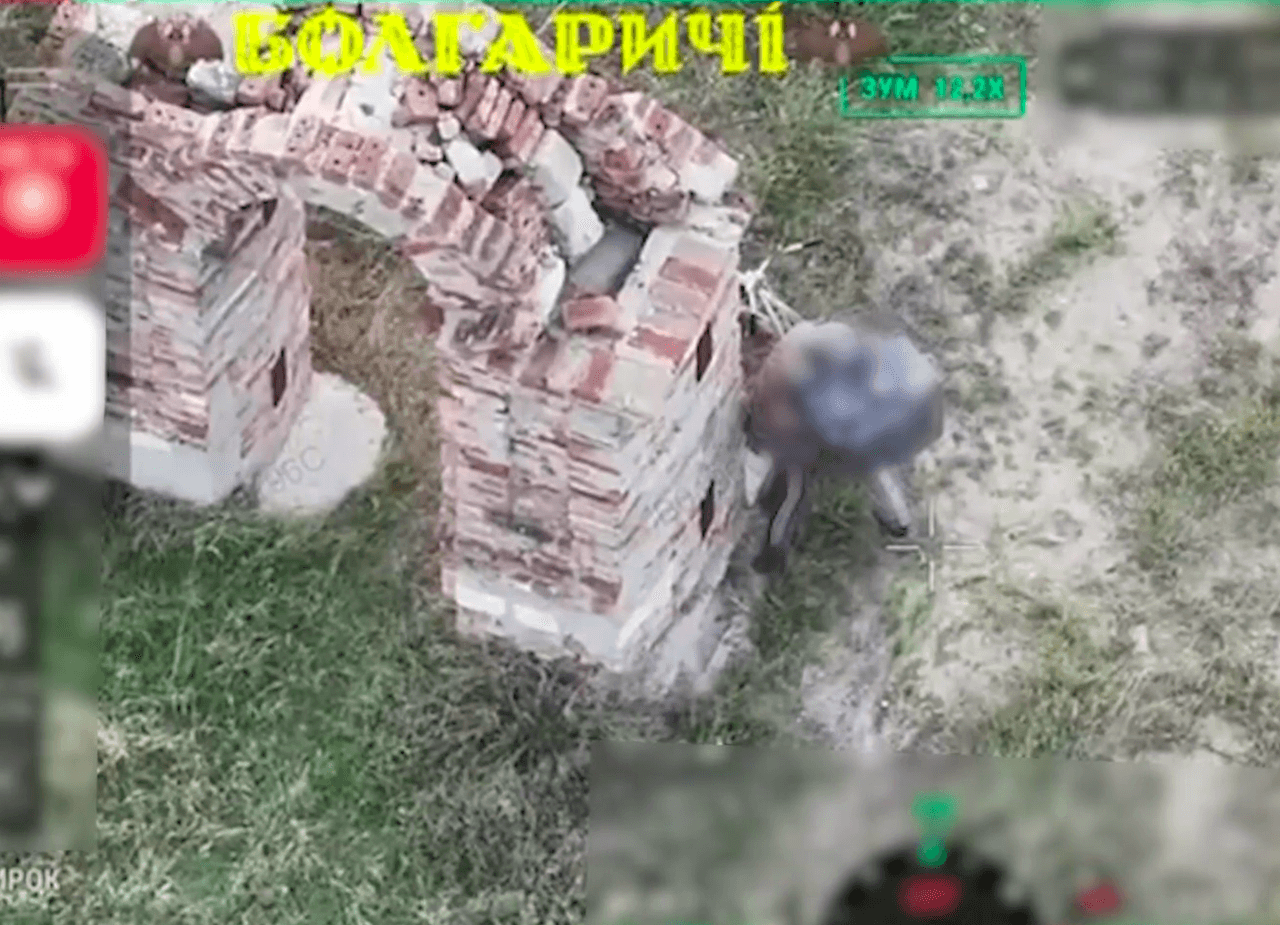 Ukrainian military delivers 4 tons of food to occupied Oleshky by drones, according to regional authorities