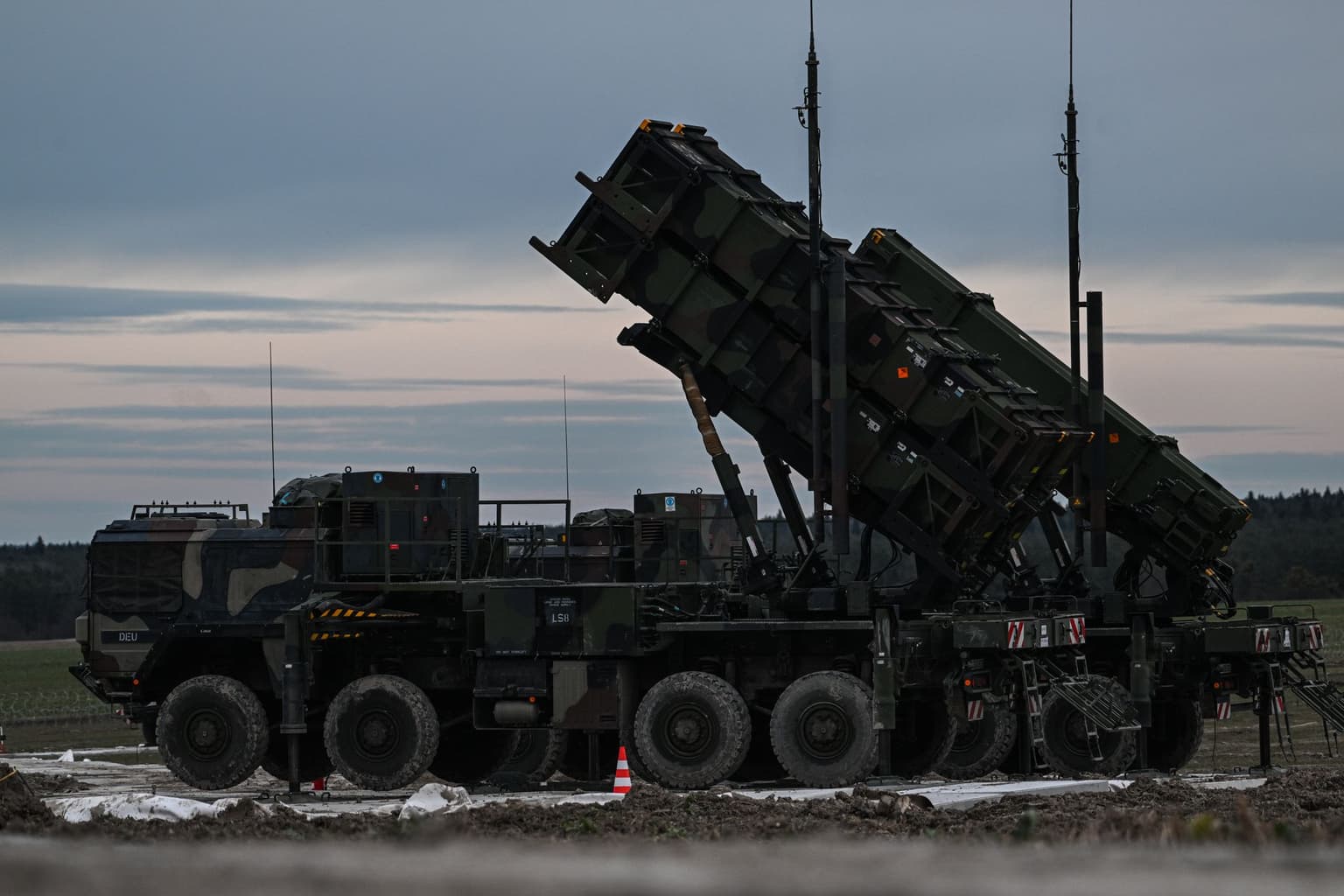 Poland offers to host Patriot system production site for Ukraine after Kyiv secures license from US