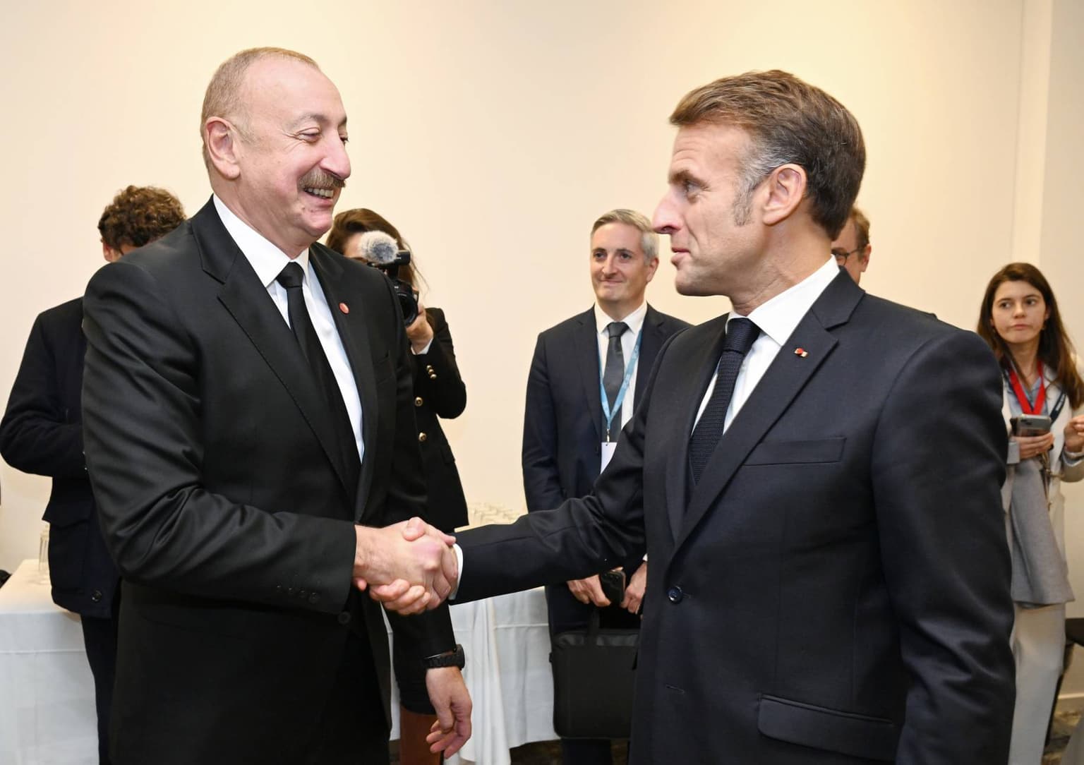 Azerbaijan pardons French prisoner after EU caves in on sanctions