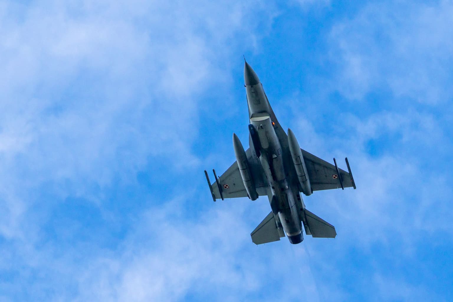 Poland scrambles fighter jets, temporarily closes airports while Russian drones attack Ukraine