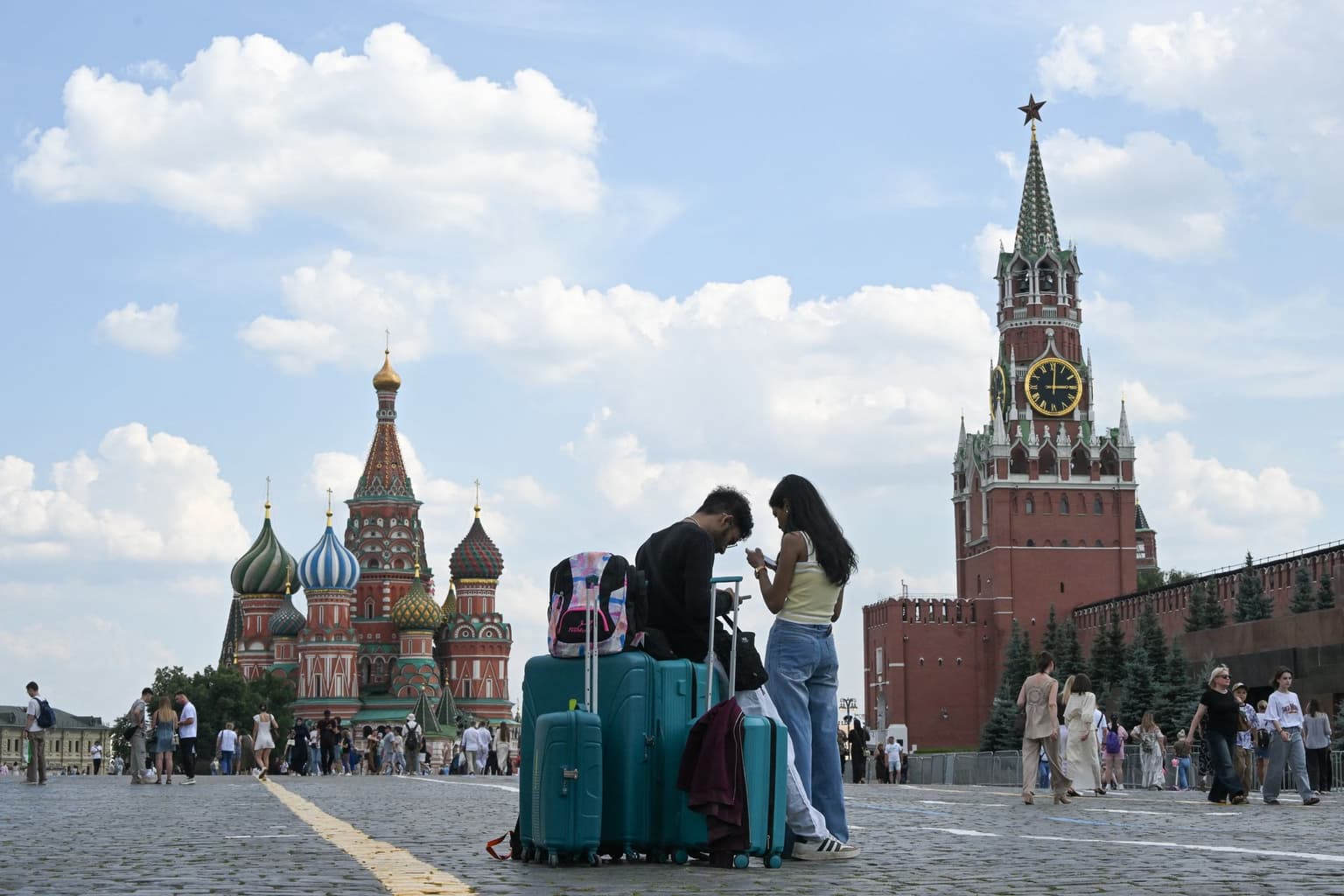 First airline cancels flights to Moscow amid Ukrainian threat to 'close' Russia's skies