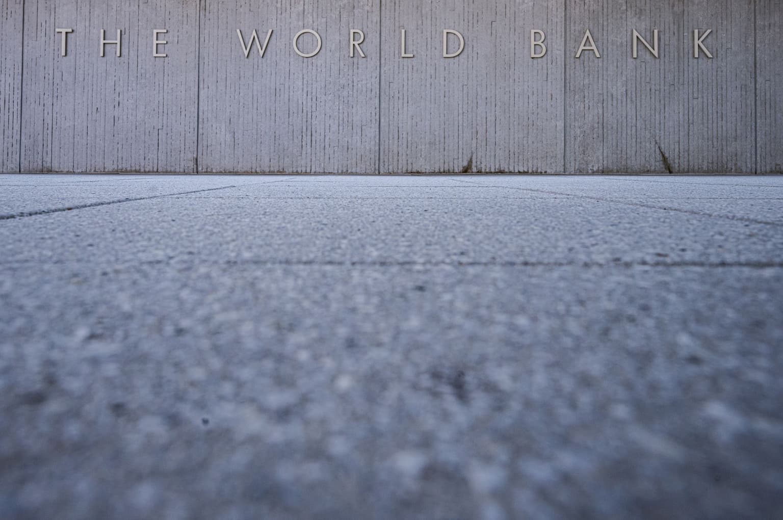 Ukraine to receive $841 million from World Bank amid budget deficit