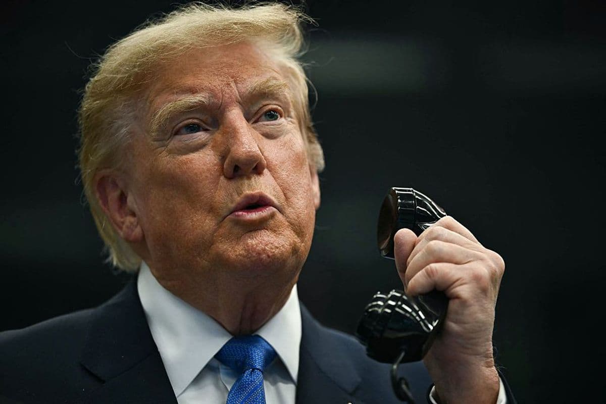 Trump's first call after peace talks briefing will be Putin, source says