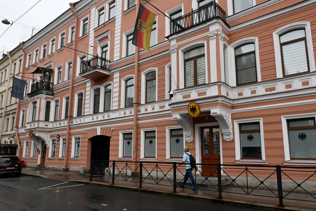 Russia to close German consulate in St. Petersburg amid Leipzig drone attack dispute