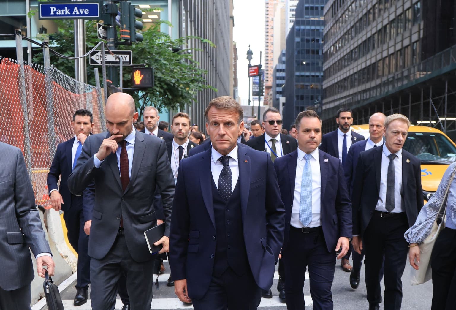 Macron, Trump discuss securing air defense systems for Ukraine ahead of UN General Assembly