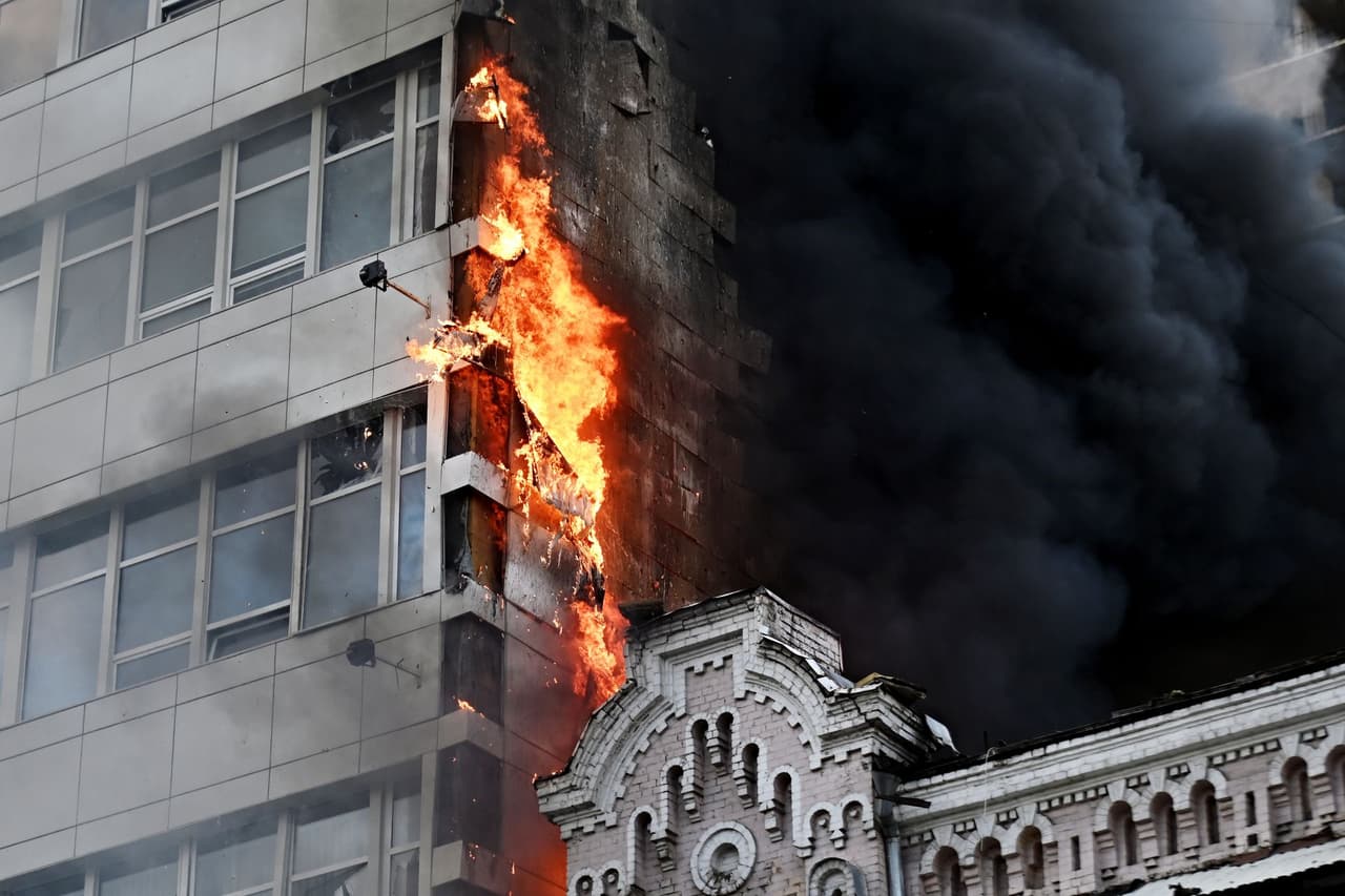 Ukraine war latest: Russia strikes downtown Kyiv, kills one, injures 21, damages National Academy of Sciences