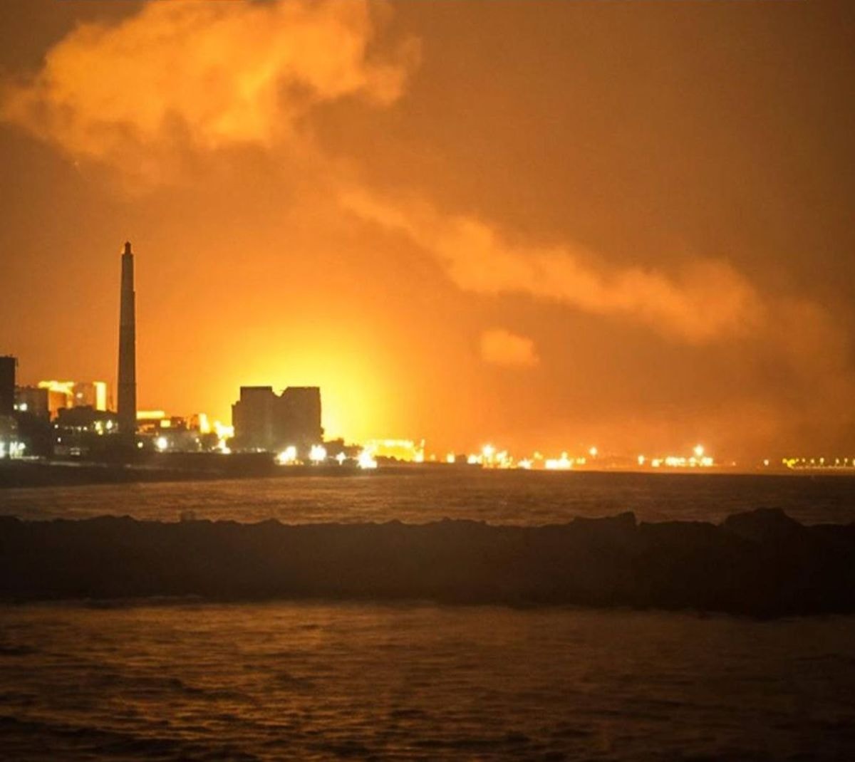 Ukraine strikes oil infrastructure at Russia's Makhachkala port amid wider attacks on 8 targets, Zelensky says