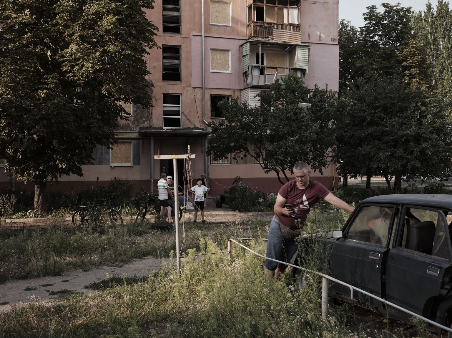 Residents in the aftermath of Russian shelling, in Zaporizhzhia, Ukraine, on Aug. 10, 2026.