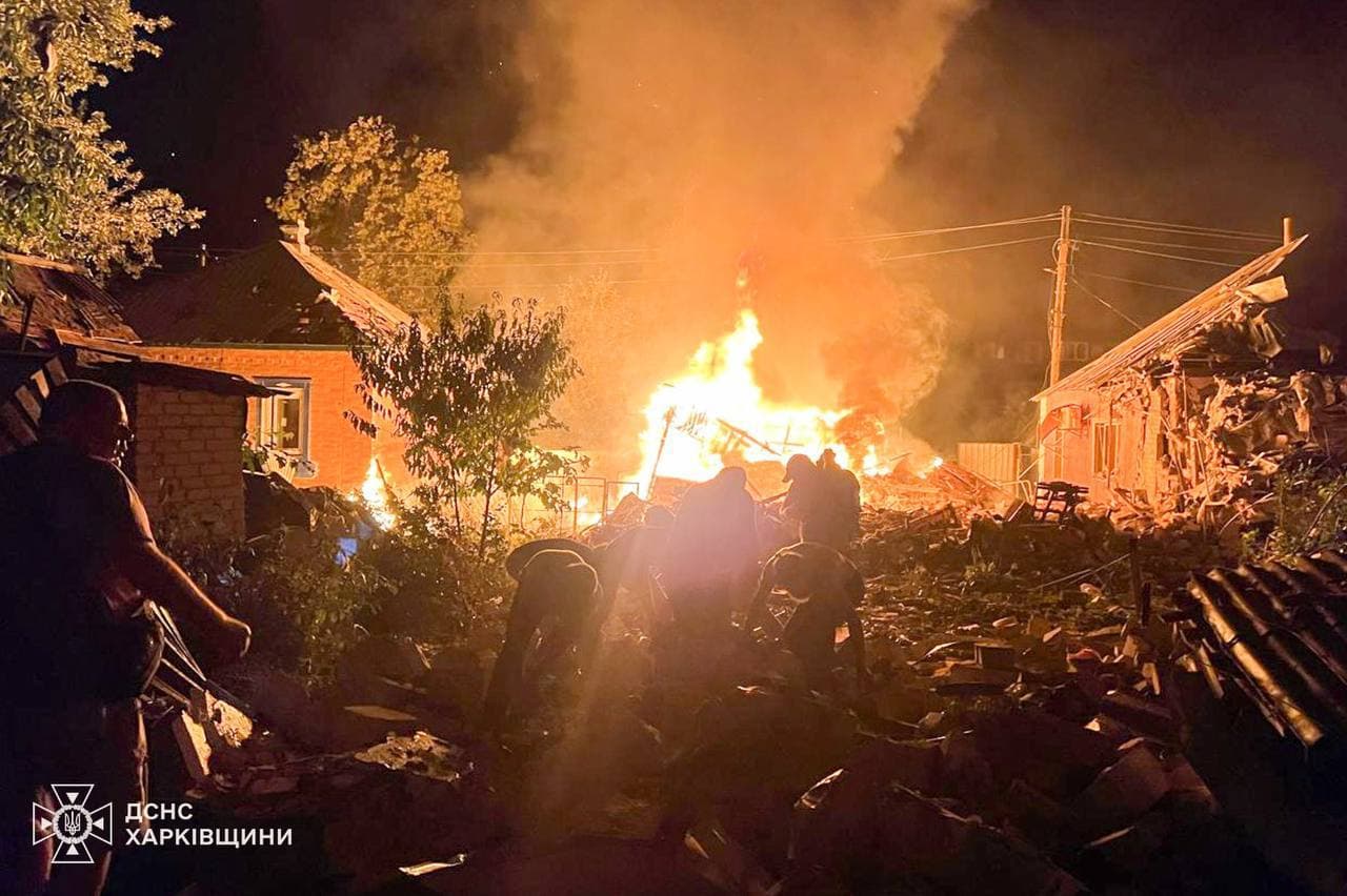 Russian attacks kill 3, injure over 20 across Ukraine as Putin meets US envoys in Moscow