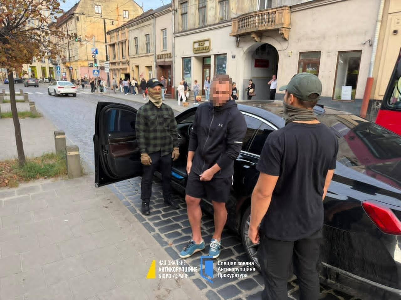 Ukraine's anti-corruption agency uncovers criminal group protecting scam call centers, allegedly led by a top prosecutor