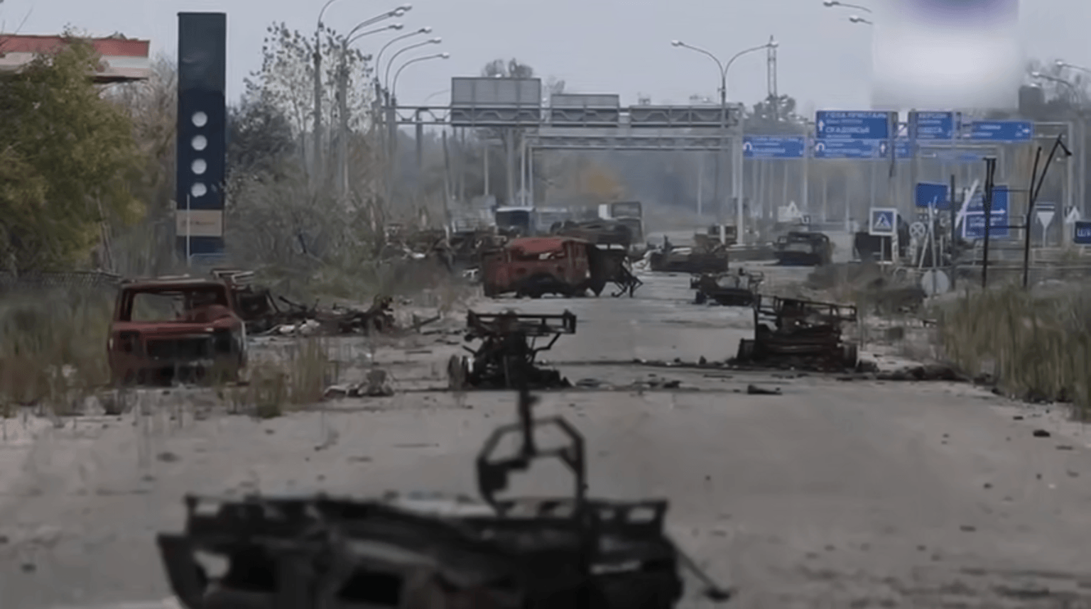 A screenshot from a video shows a road leading to Russian-occupied Oleshky, Kherson Oblast, Ukraine, on Oct. 29, 2026.