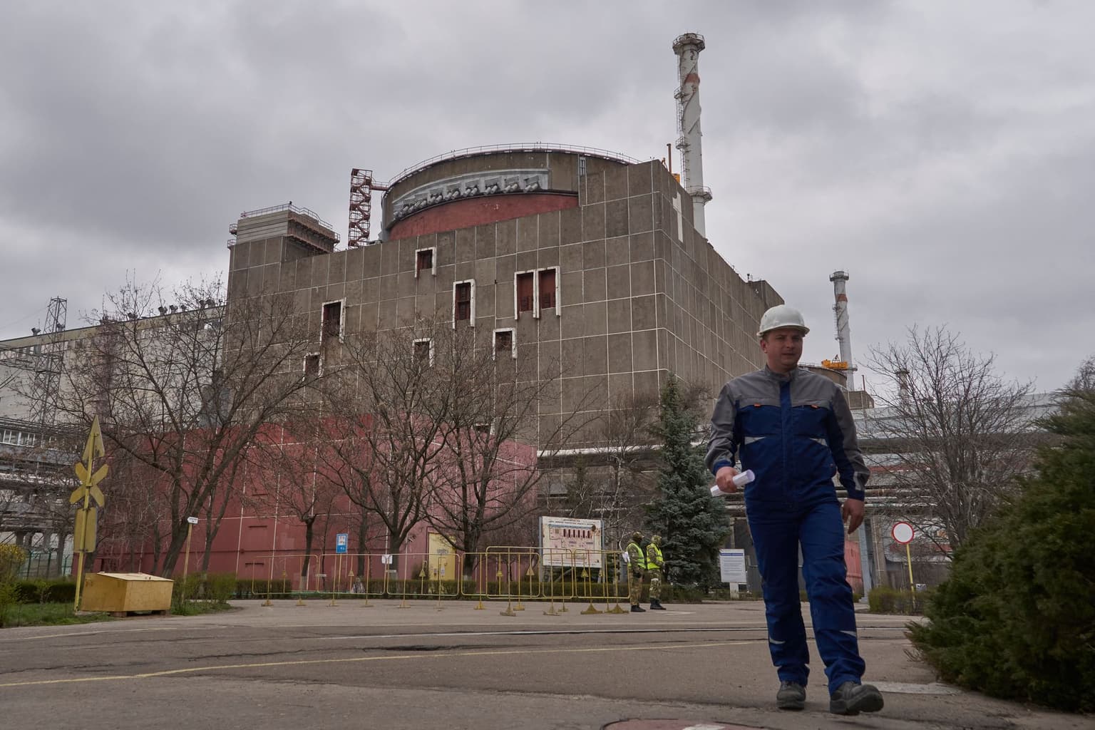 Series of drone attacks disrupt power supply near Zaporizhzhia Nuclear Plant, IAEA says