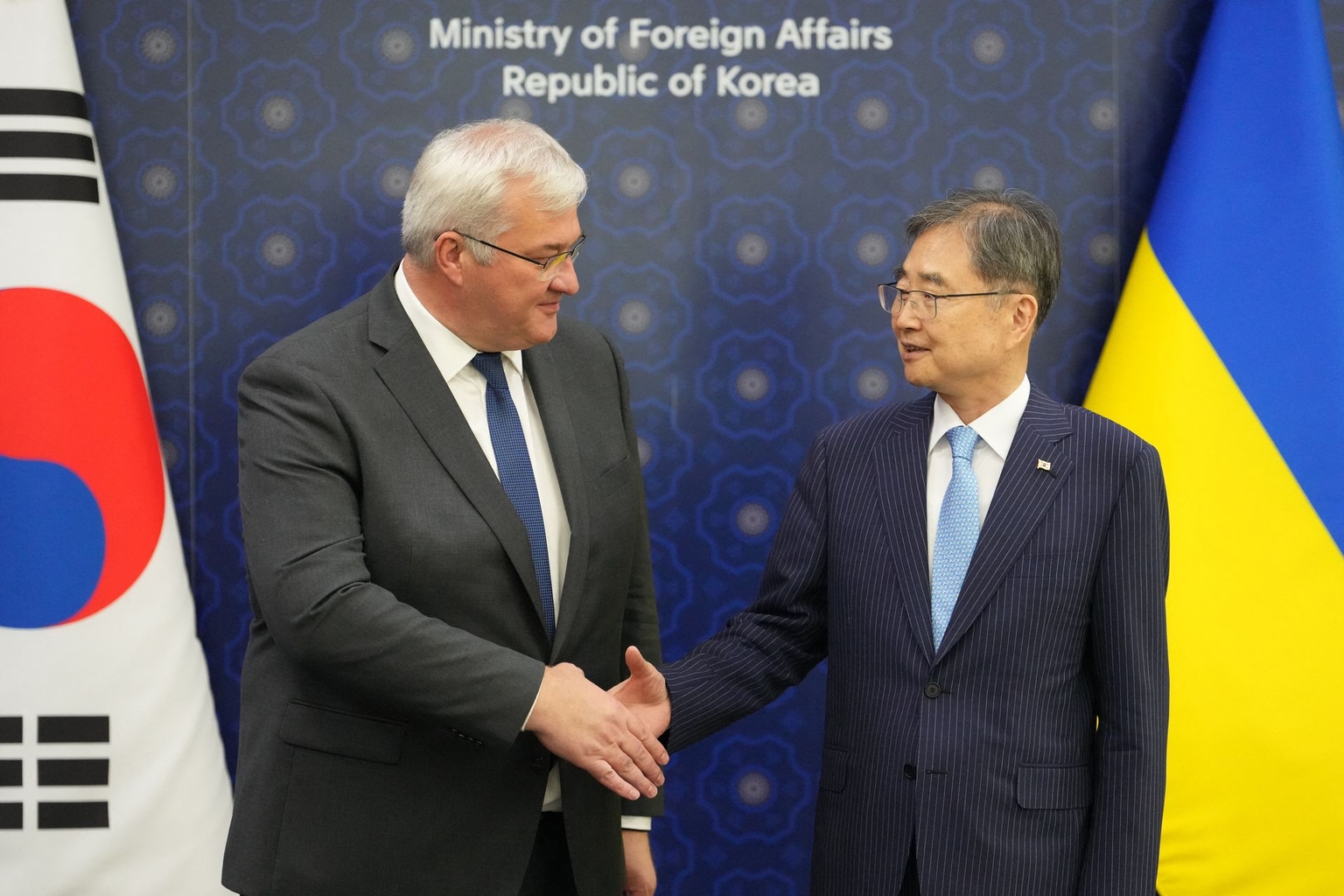 Sybiha shakes hands with Cho Hyun in Seoul, South Korea, on June 30, 2026.
