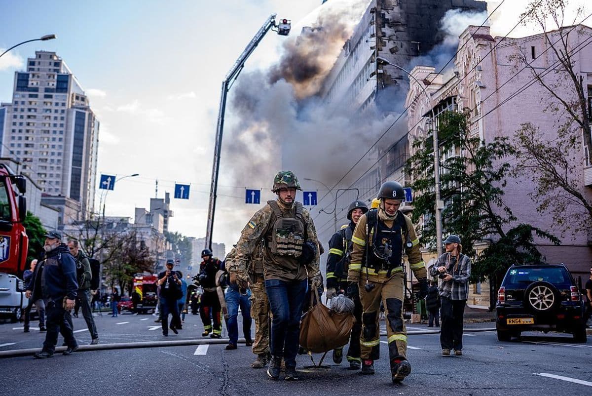 Russian strike kills 1, injures 2 in Kyiv as Southern Bridge hit again overnight