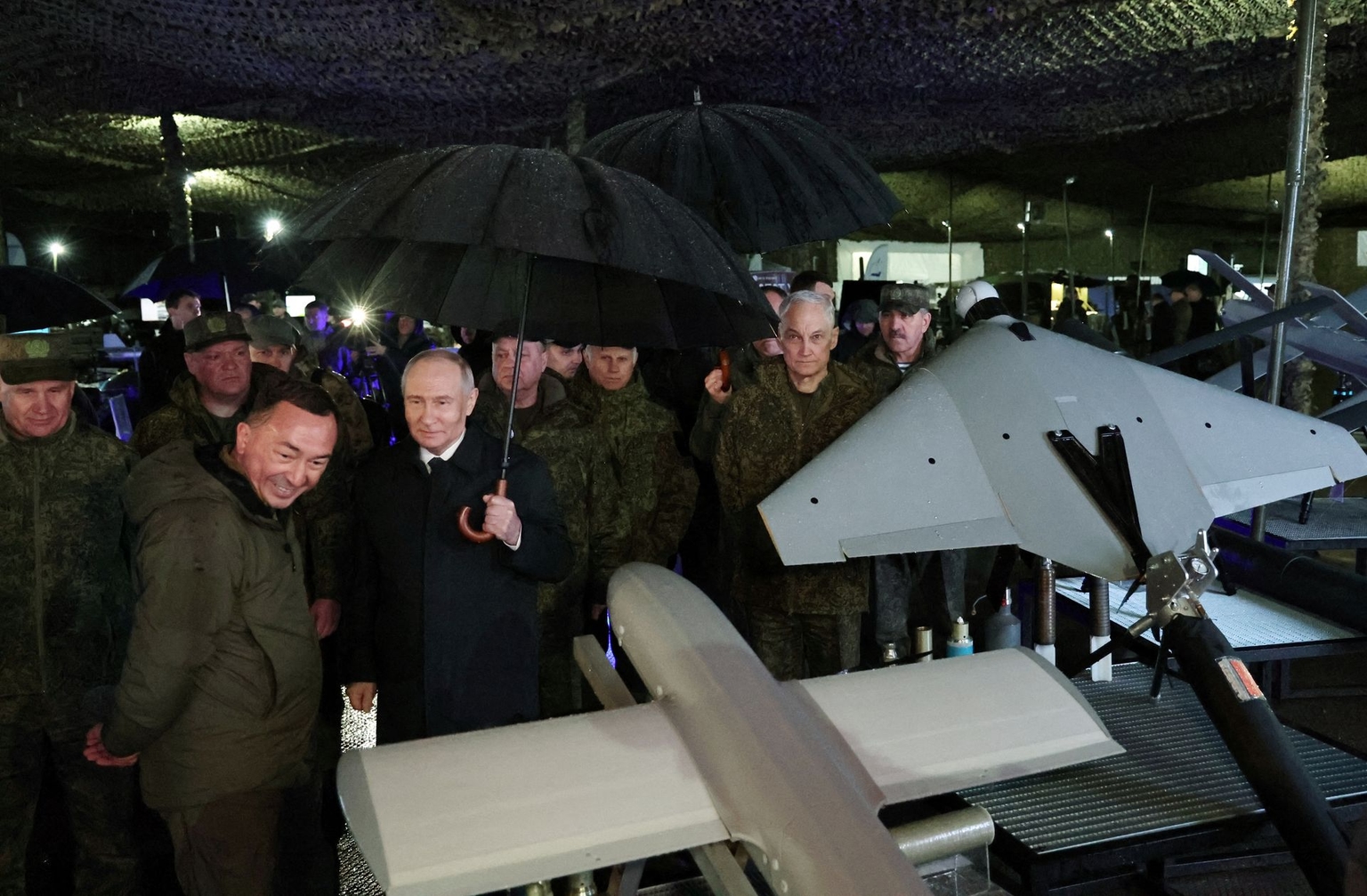 Putin visits an observation post during military exercises in Chelyabinsk Oblast, Russia, on Oct. 2, 2026.